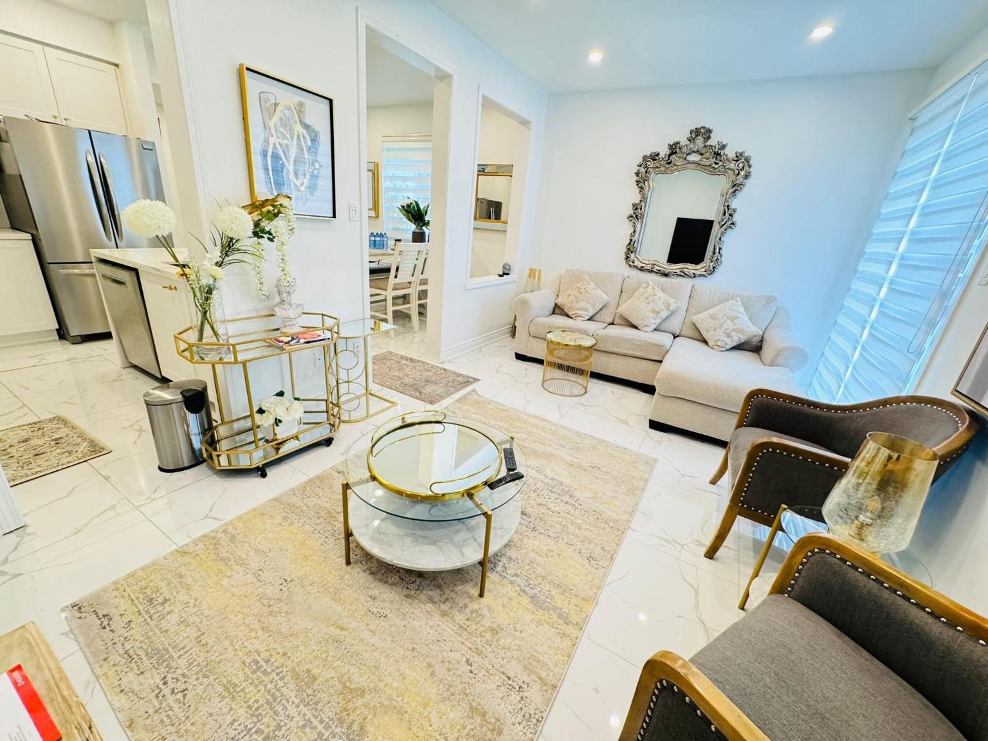 Luxury Home In Toronto Місісаґа Екстер'єр фото
