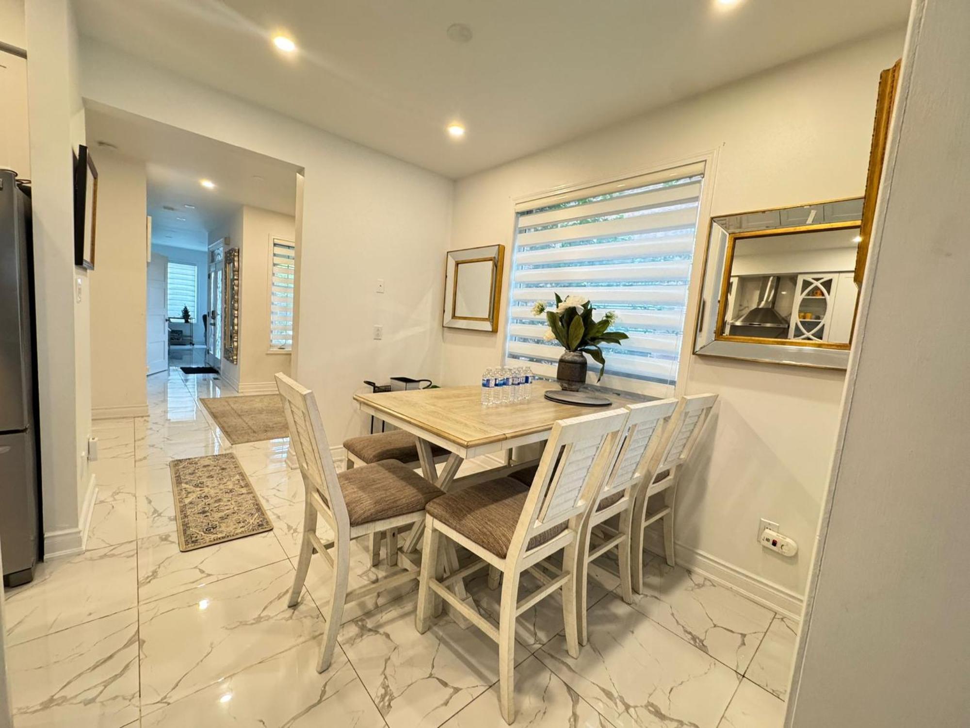 Luxury Home In Toronto Місісаґа Екстер'єр фото